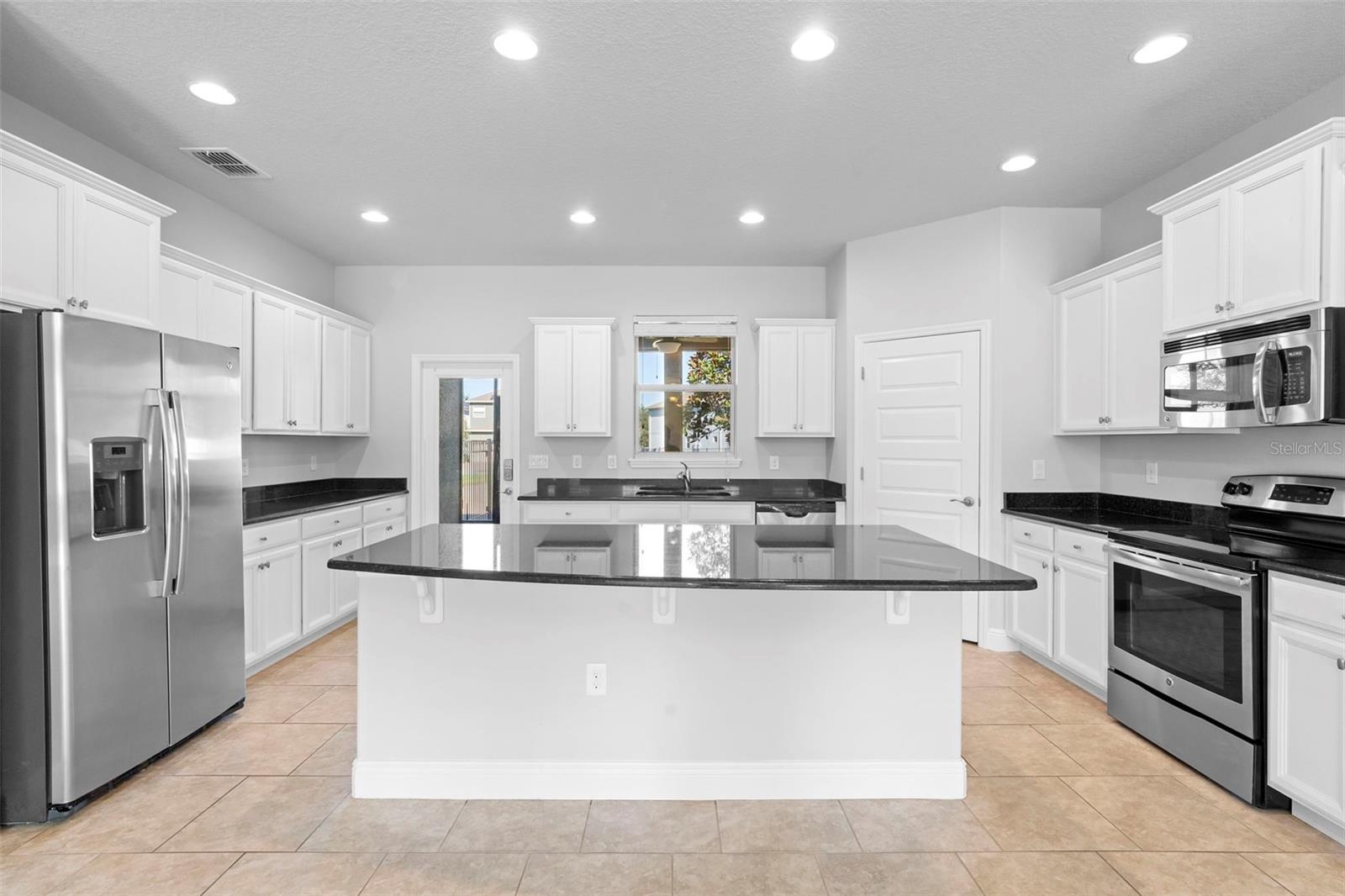 15549 WATERLEIGH COVE DR