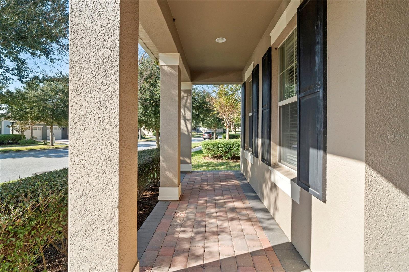 15549 WATERLEIGH COVE DR