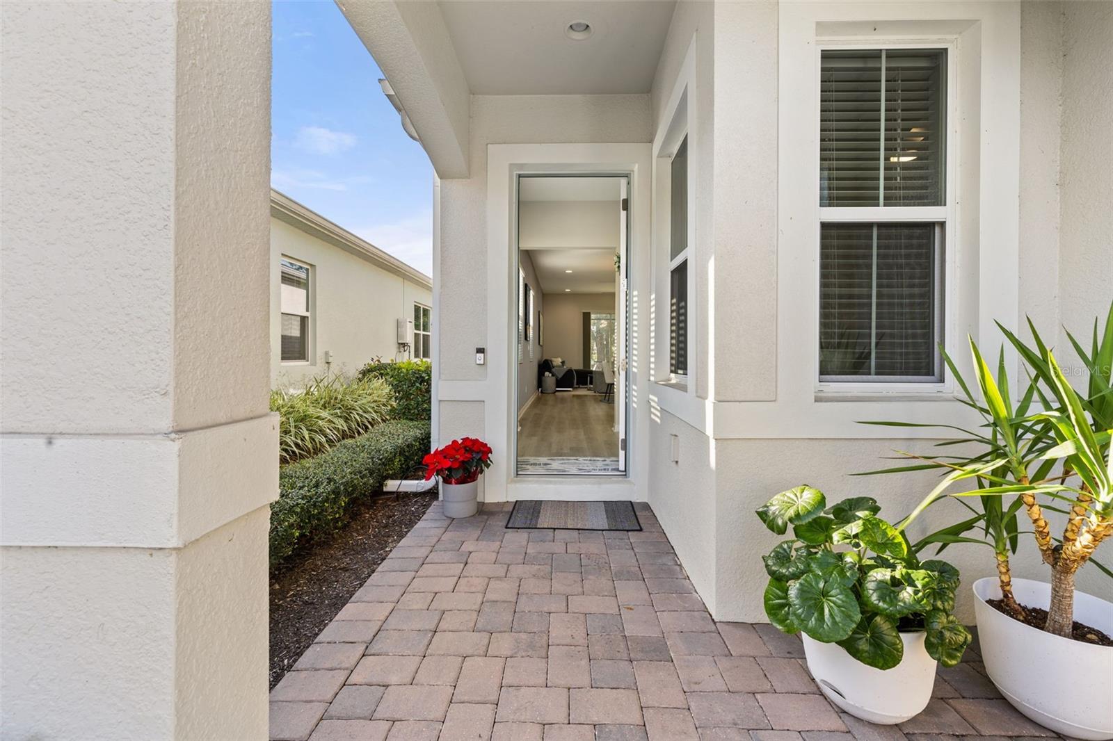 1867 FLORA PASS PL