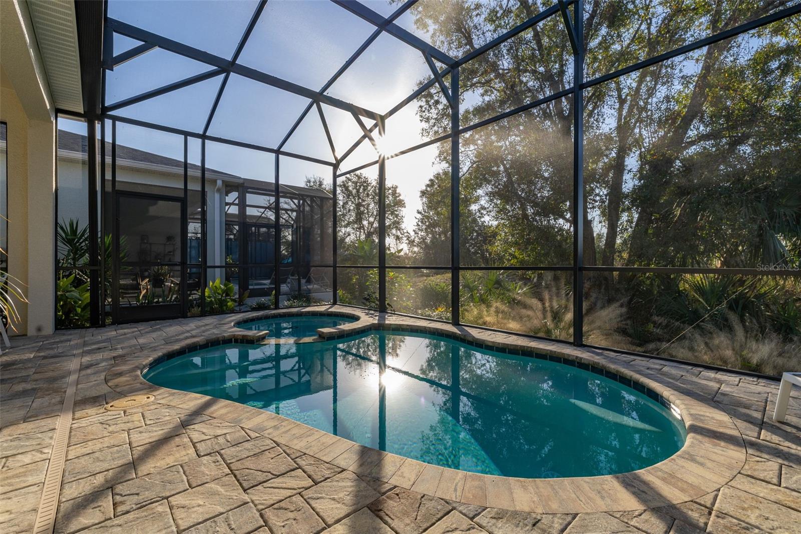 1867 FLORA PASS PL