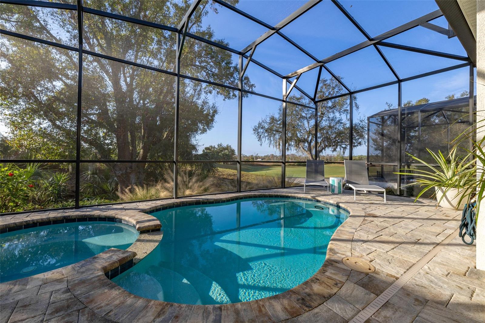 1867 FLORA PASS PL