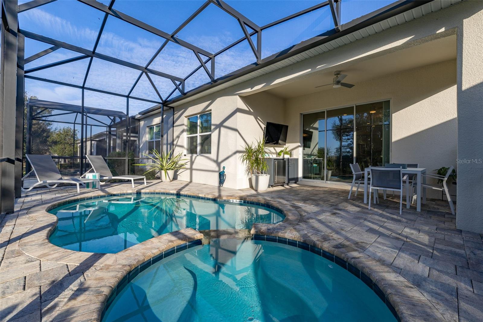 1867 FLORA PASS PL