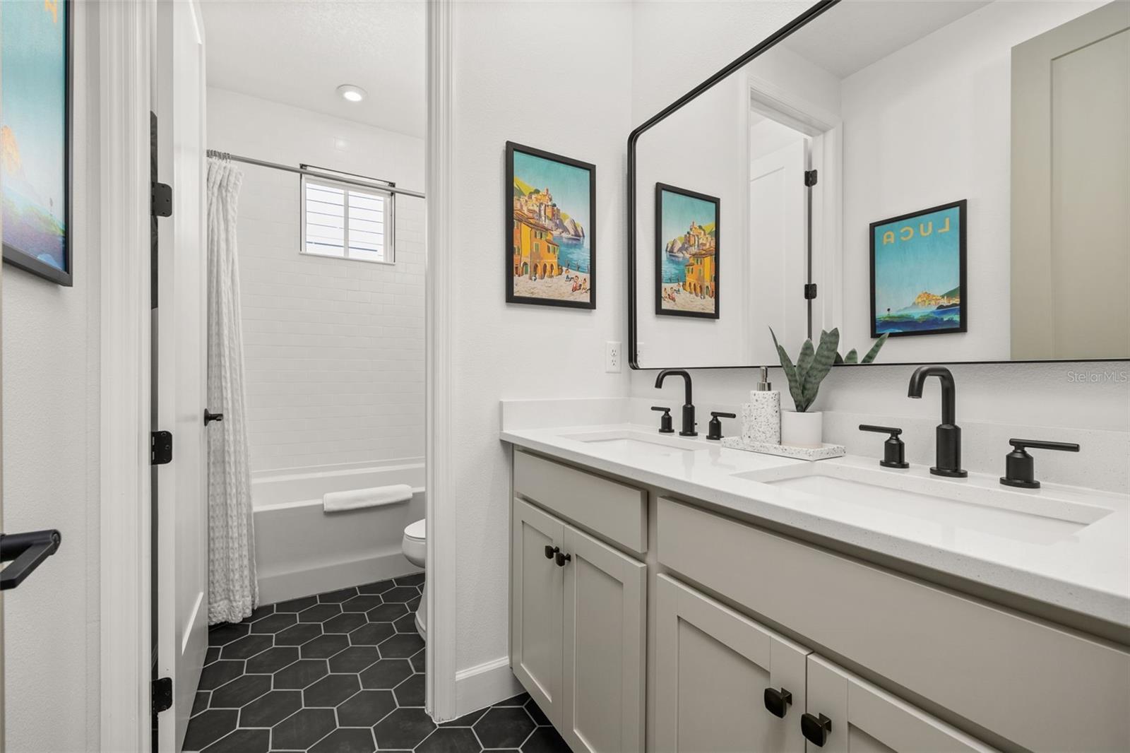 2112 CELEBRATION BLVD