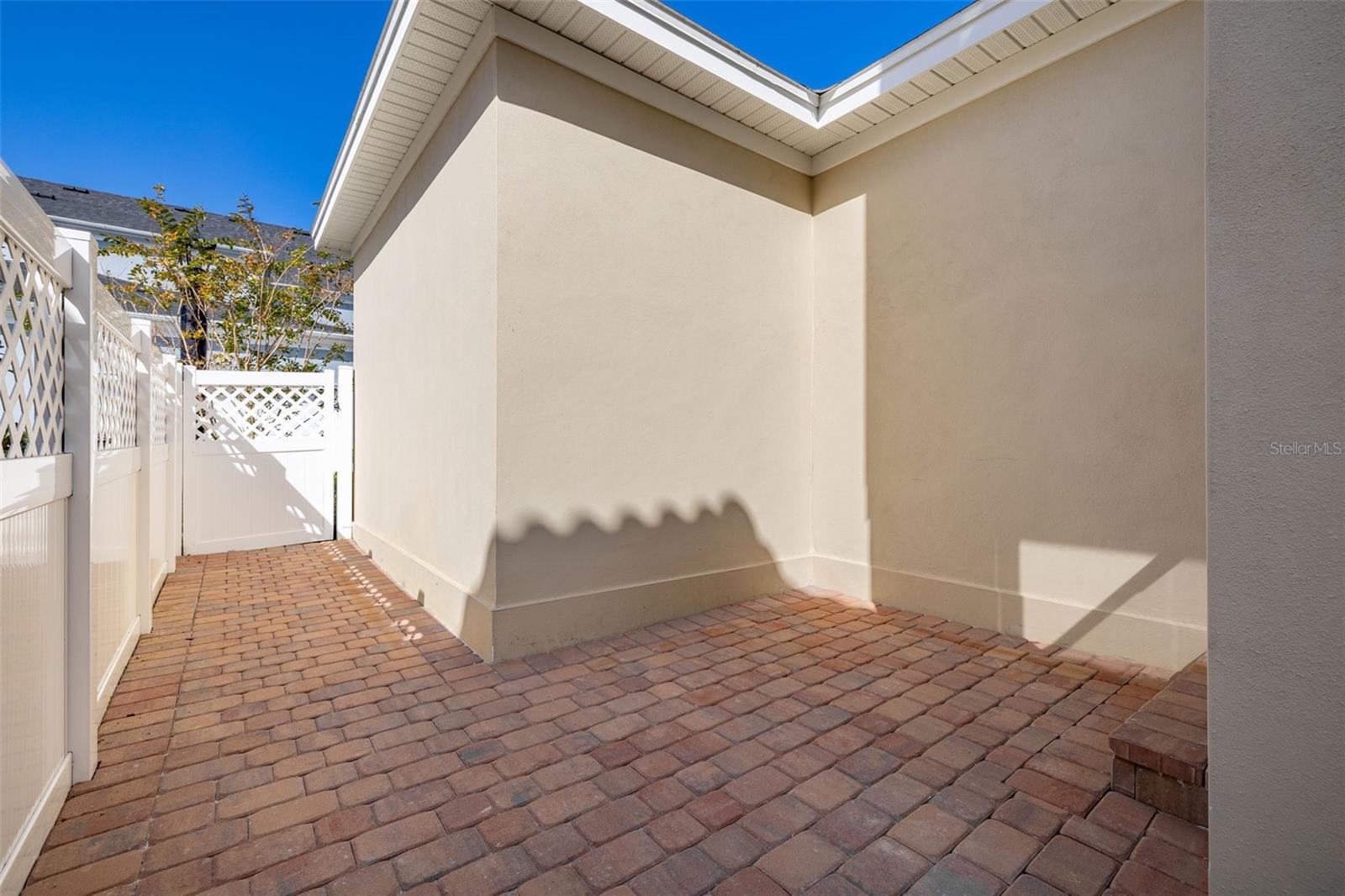 2112 CELEBRATION BLVD