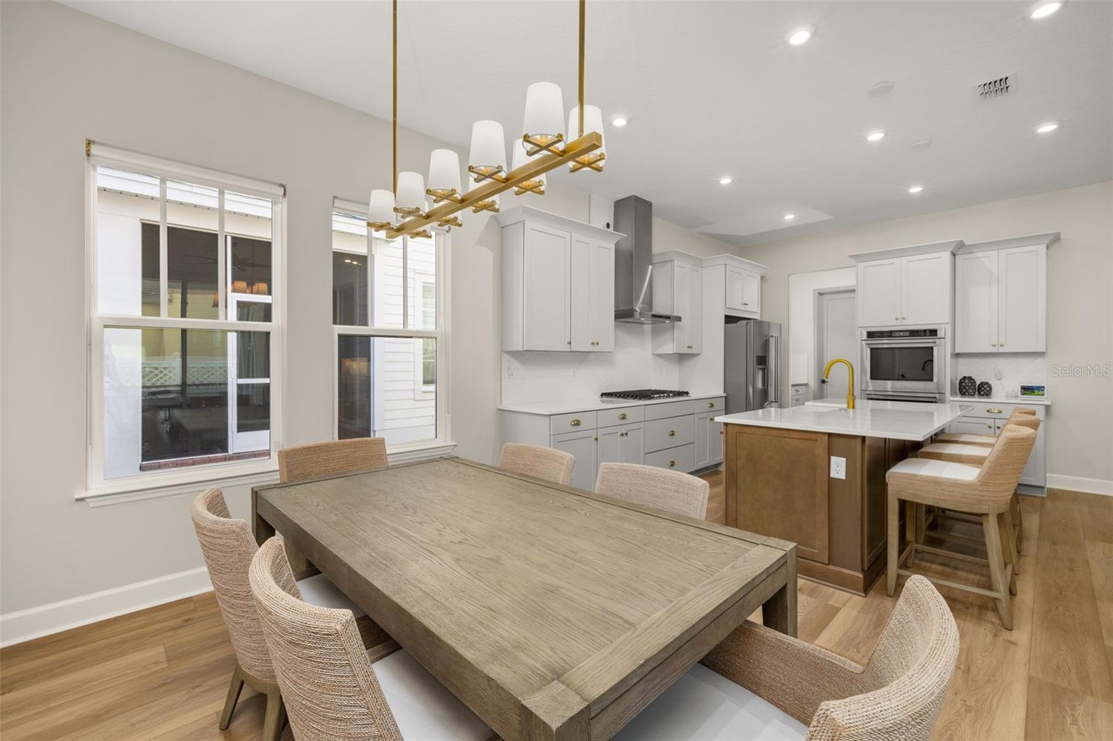 2112 CELEBRATION BLVD