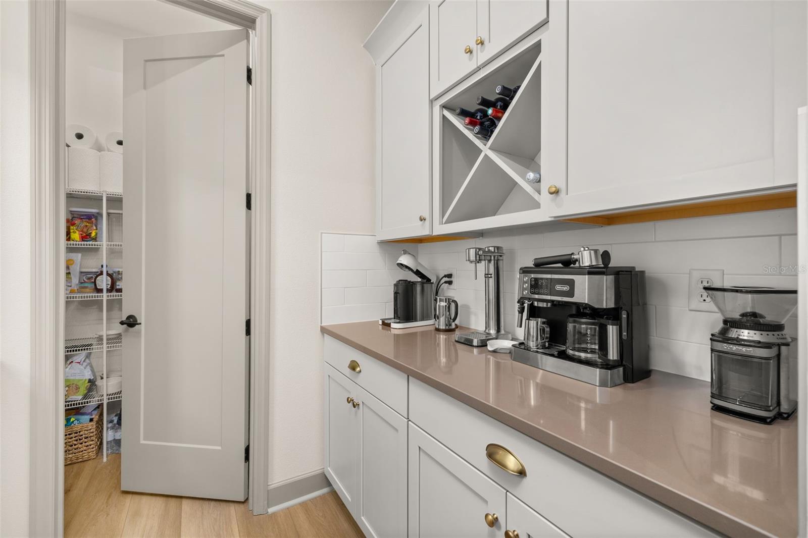 2112 CELEBRATION BLVD