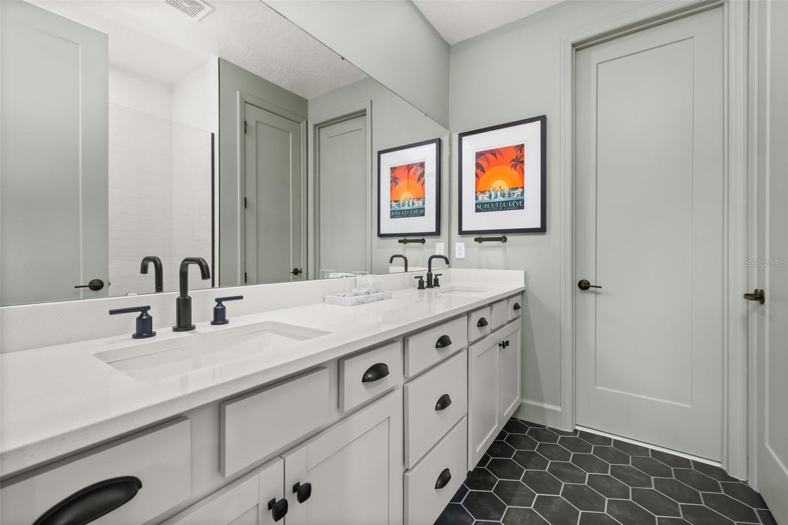 2112 CELEBRATION BLVD