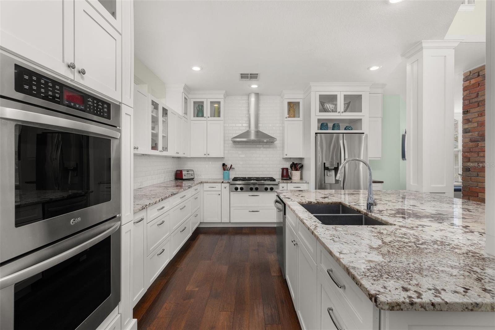 1241 GOLDEN CANNA LN