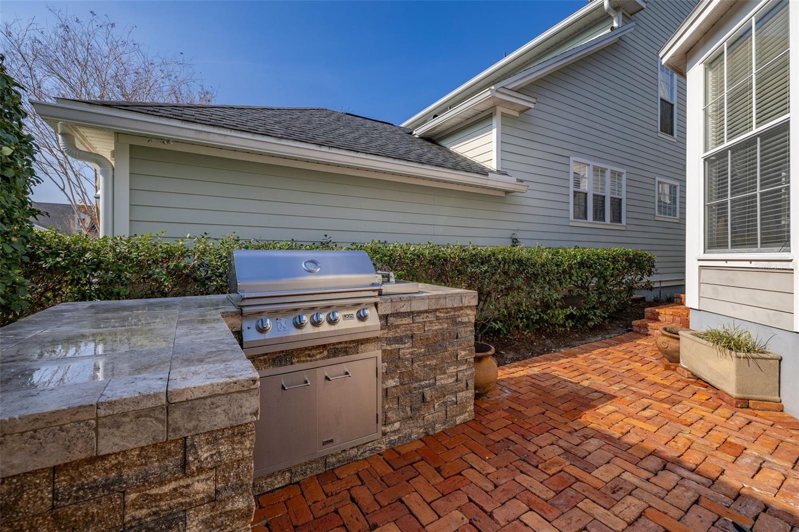 1241 GOLDEN CANNA LN