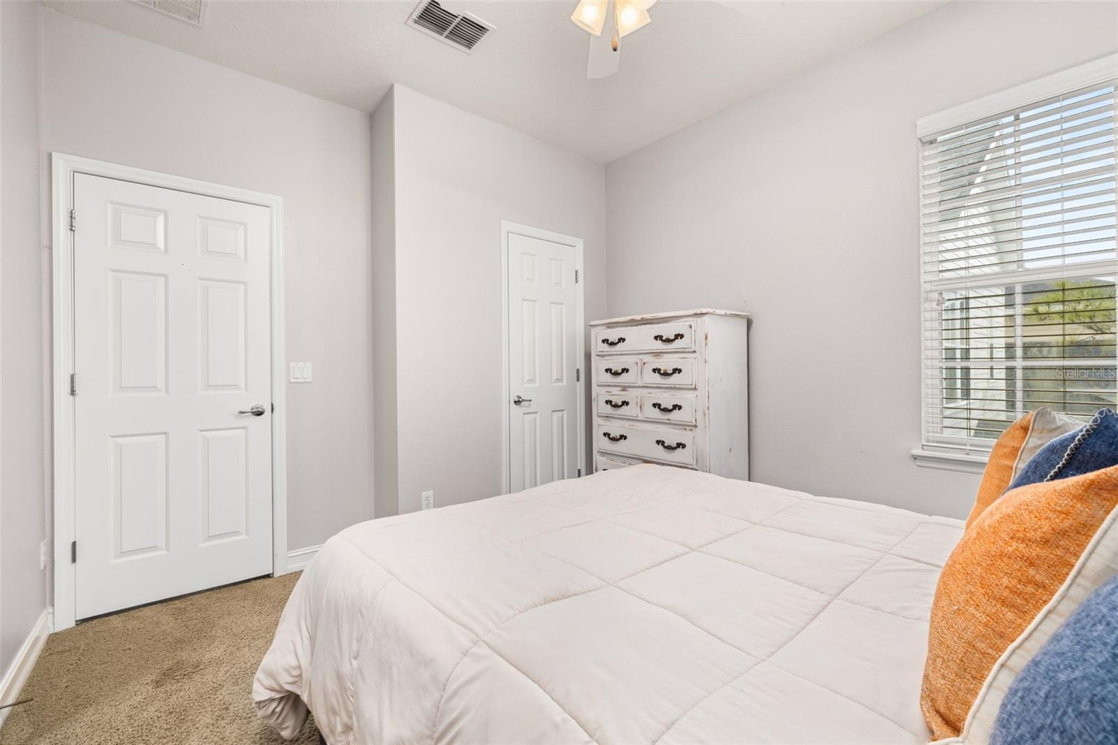 1241 GOLDEN CANNA LN