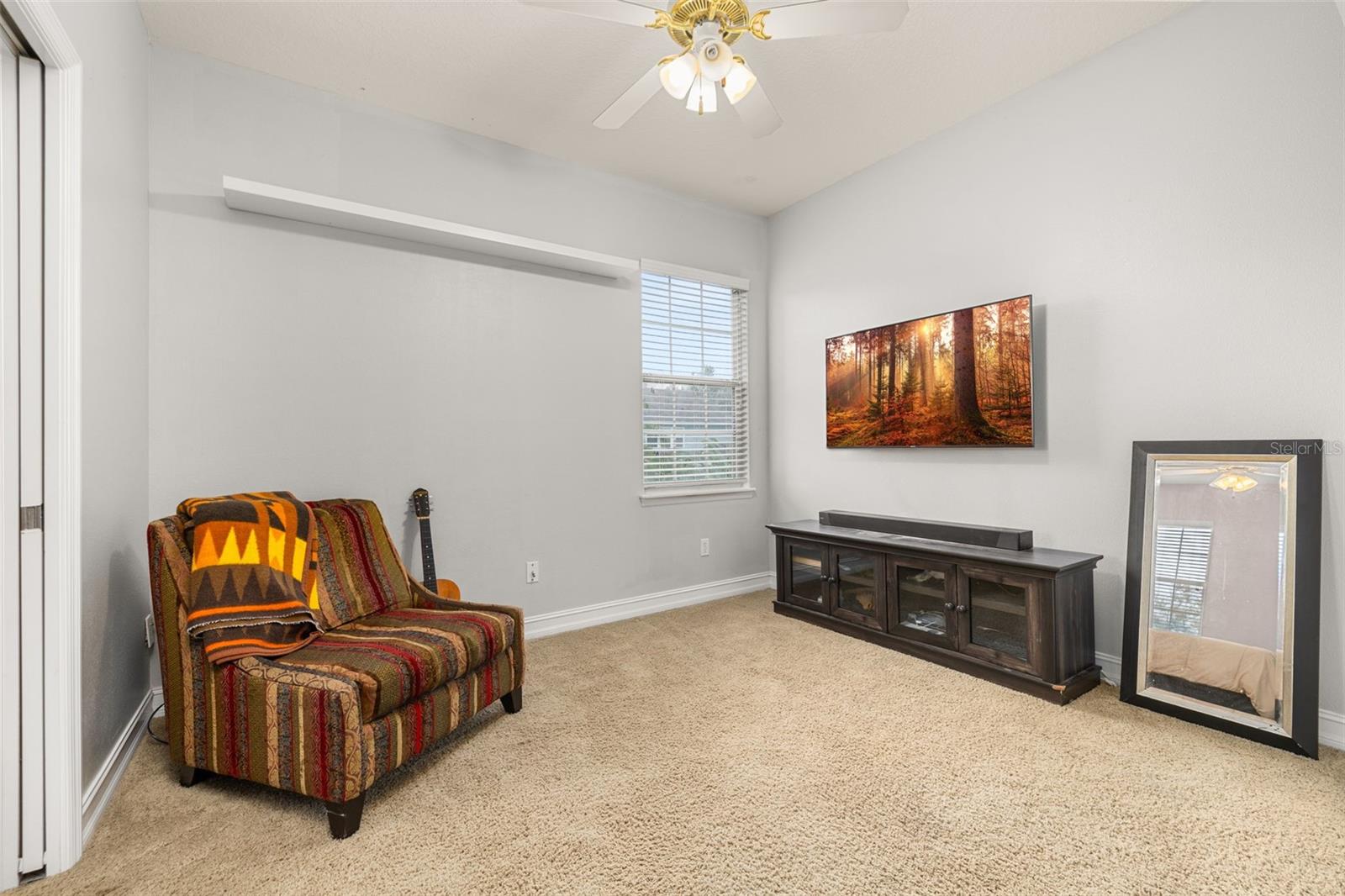 1241 GOLDEN CANNA LN