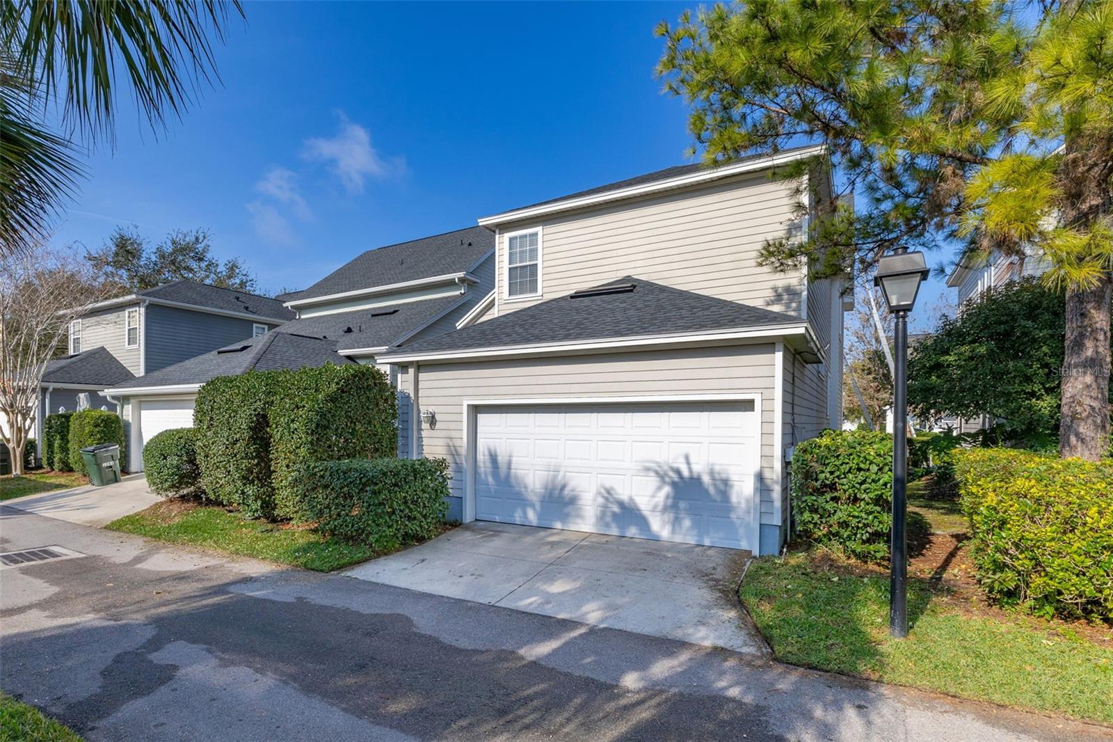 1241 GOLDEN CANNA LN