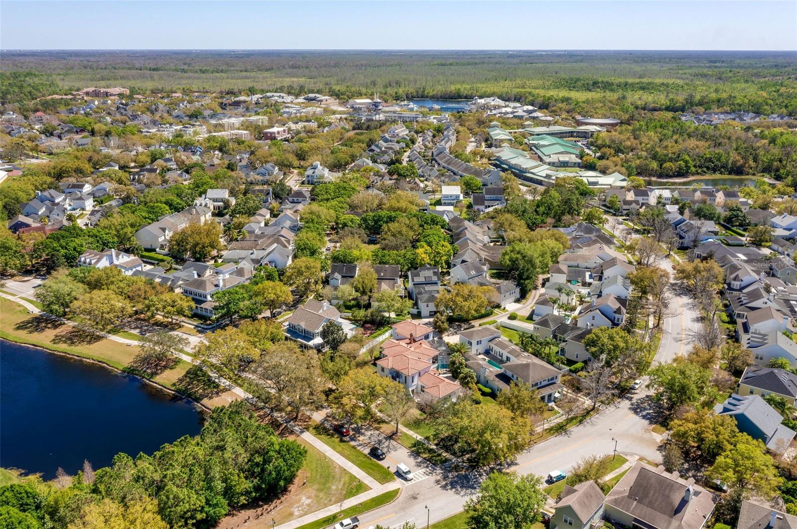 808 GOLFPARK DR