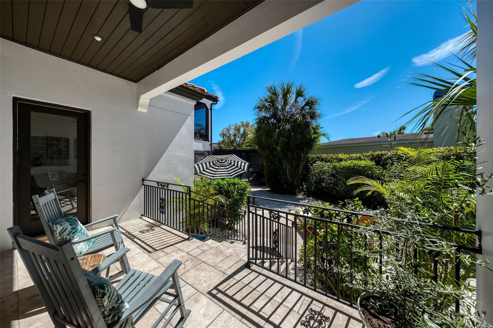 808 GOLFPARK DR