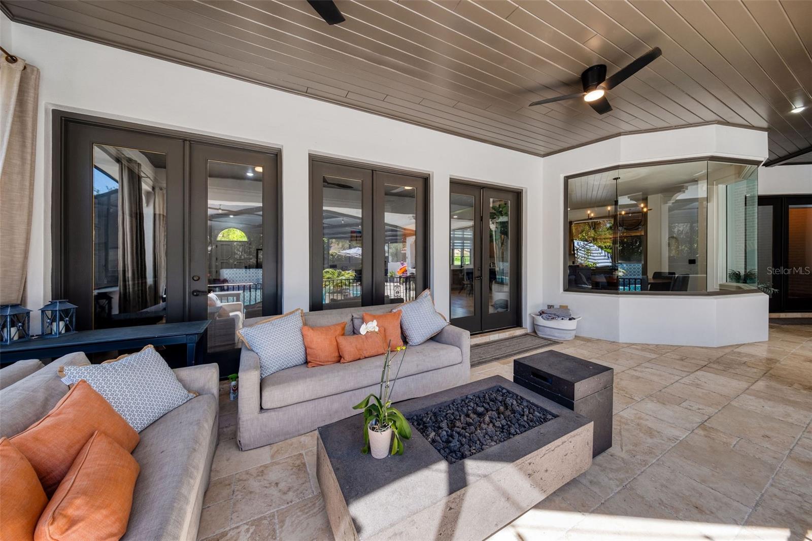 808 GOLFPARK DR