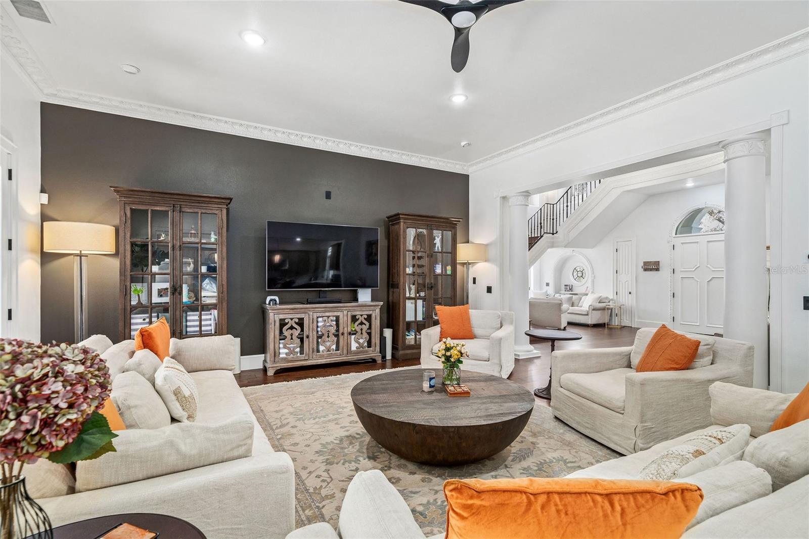 808 GOLFPARK DR