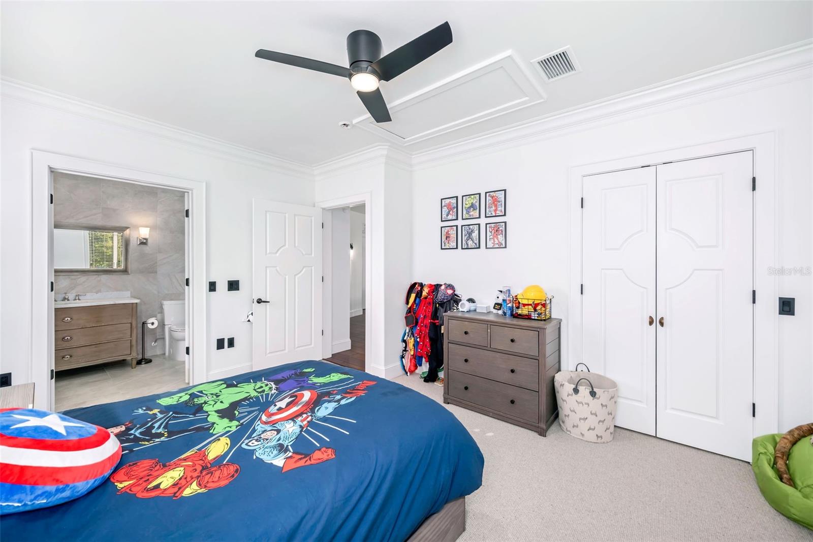 808 GOLFPARK DR