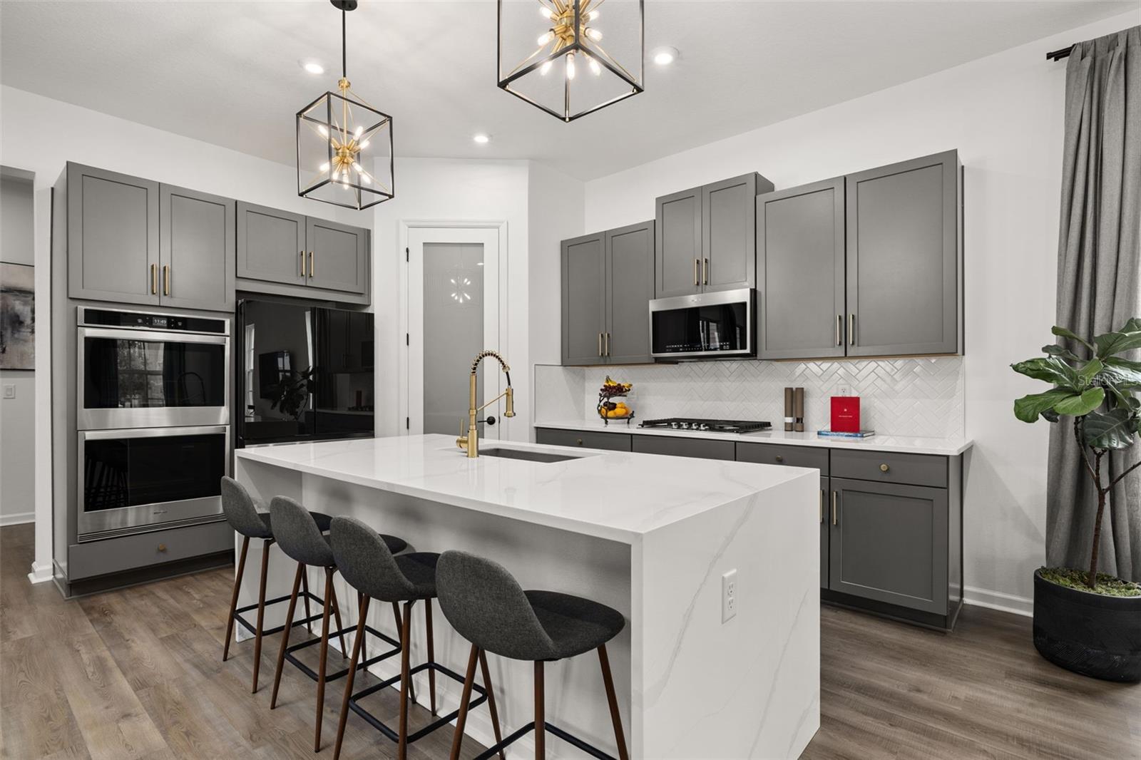 2108 CELEBRATION BLVD