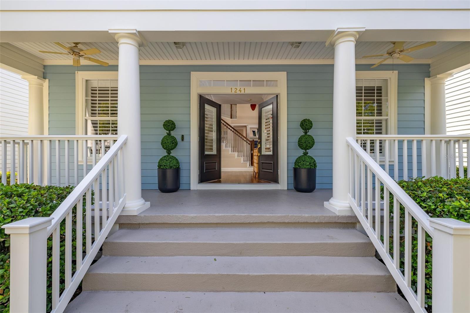 1241 GOLDEN CANNA LN