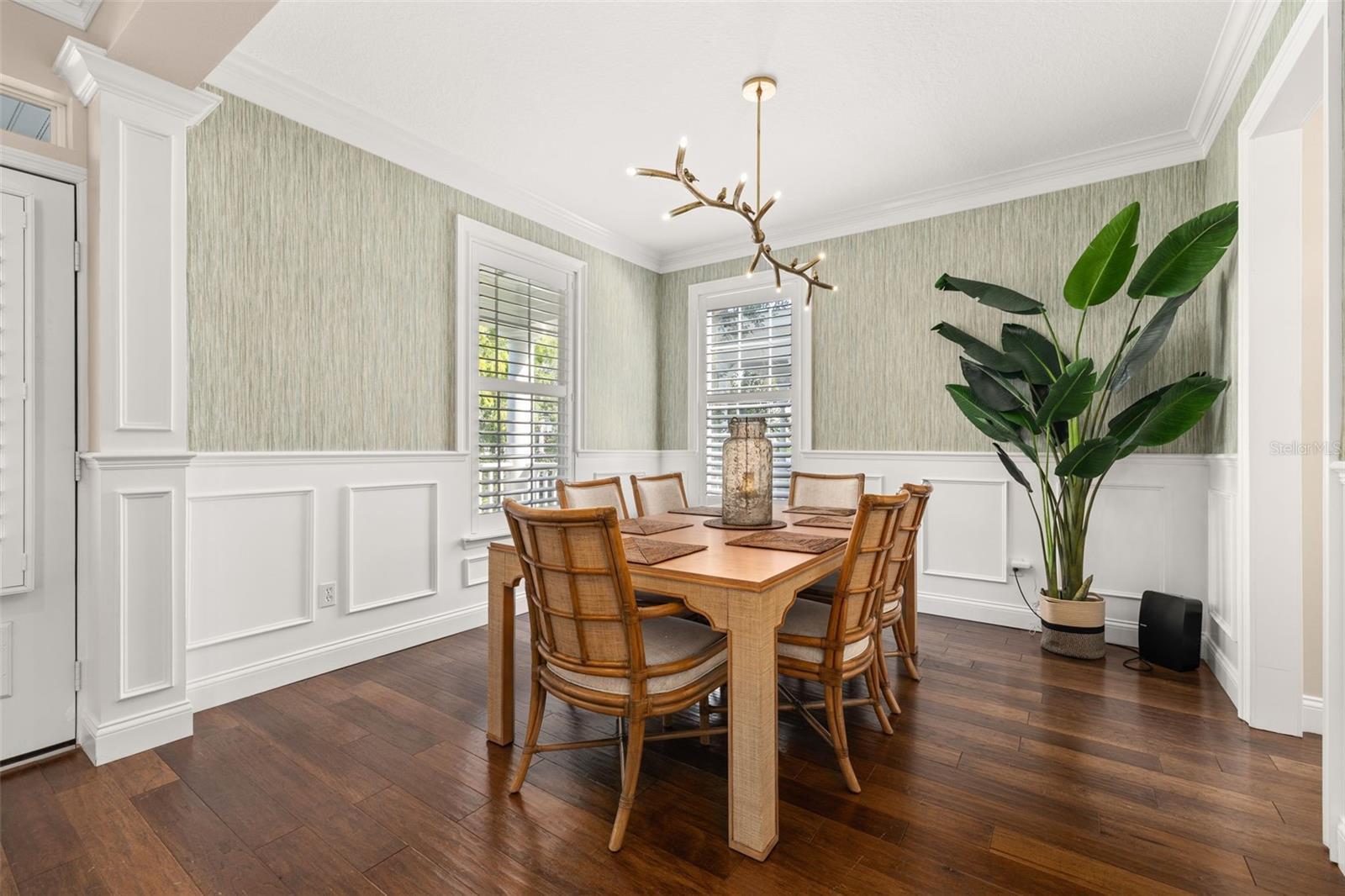 1241 GOLDEN CANNA LN