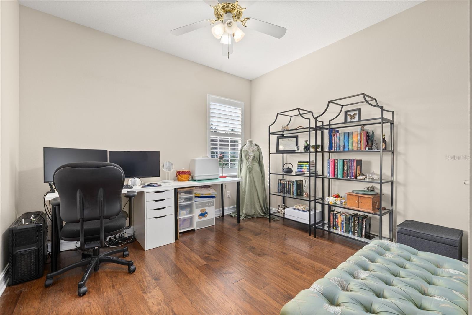 1241 GOLDEN CANNA LN