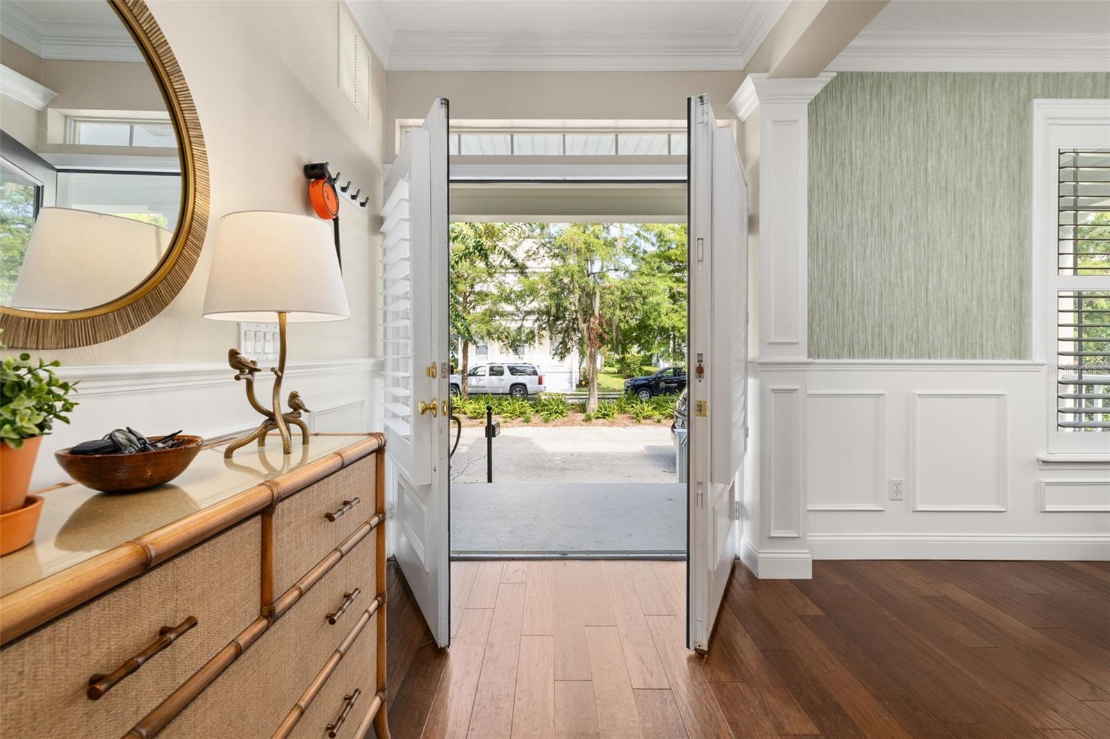 1241 GOLDEN CANNA LN