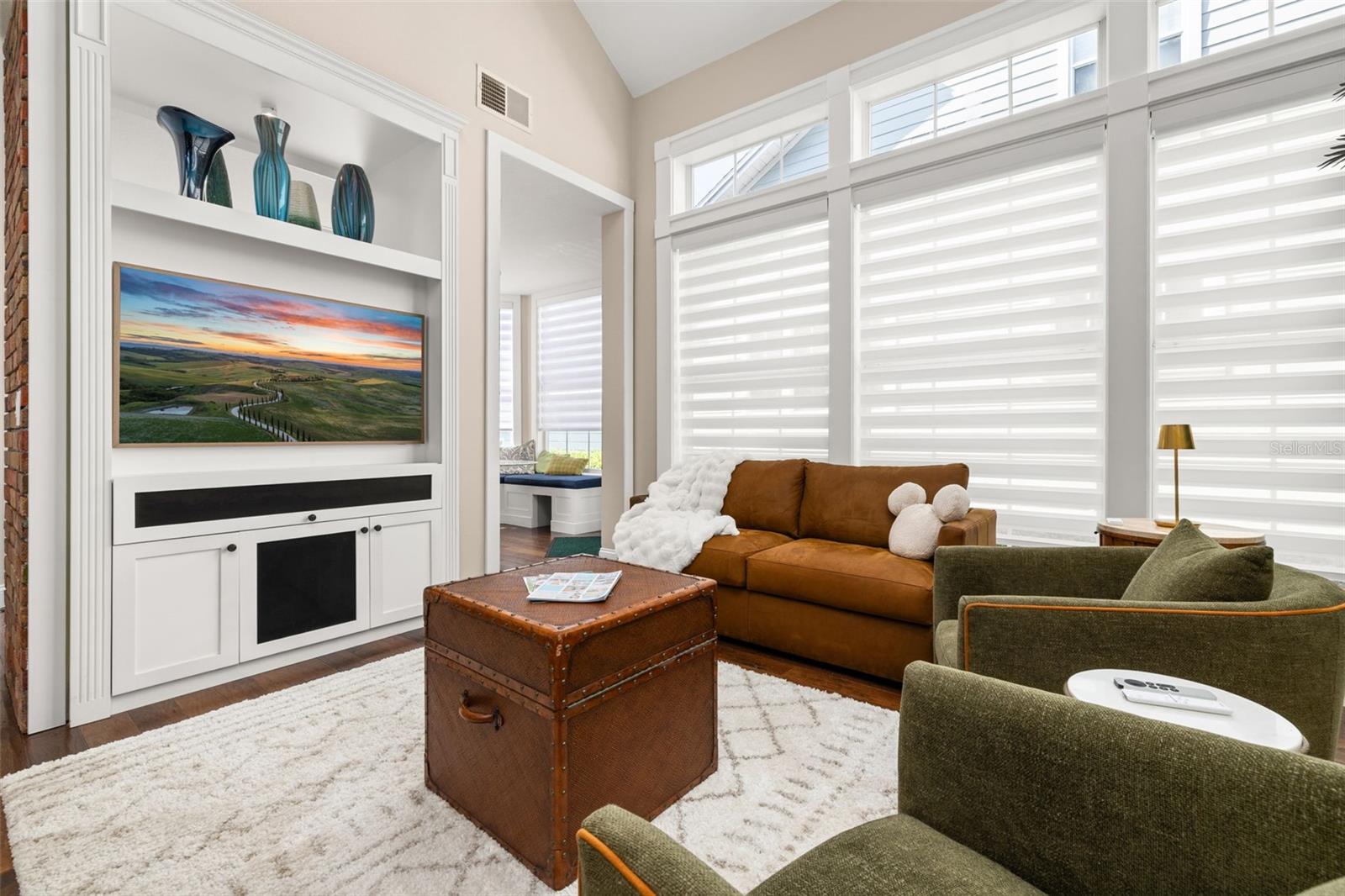 1241 GOLDEN CANNA LN