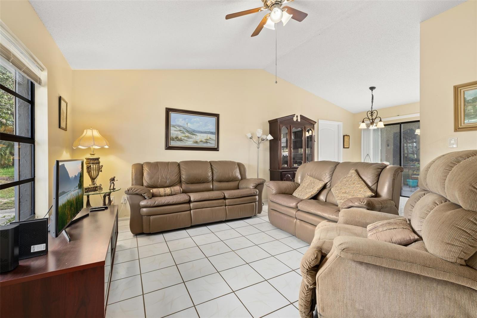 3135 KNIGHTSBRIDGE RD