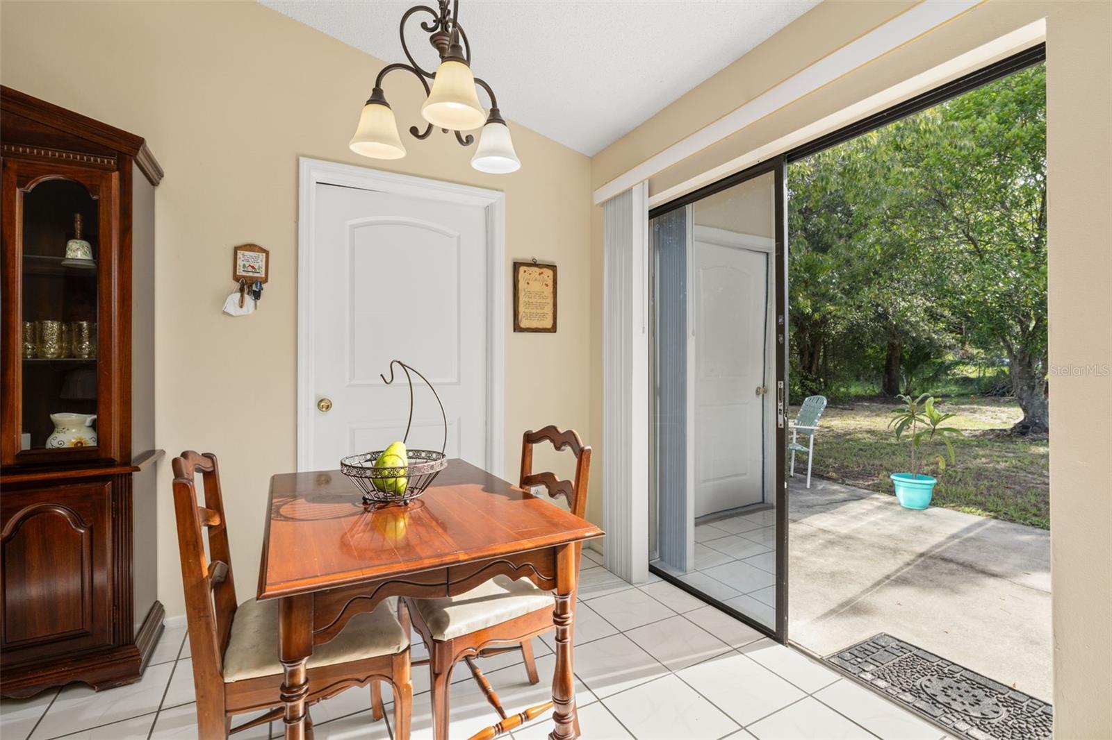 3135 KNIGHTSBRIDGE RD