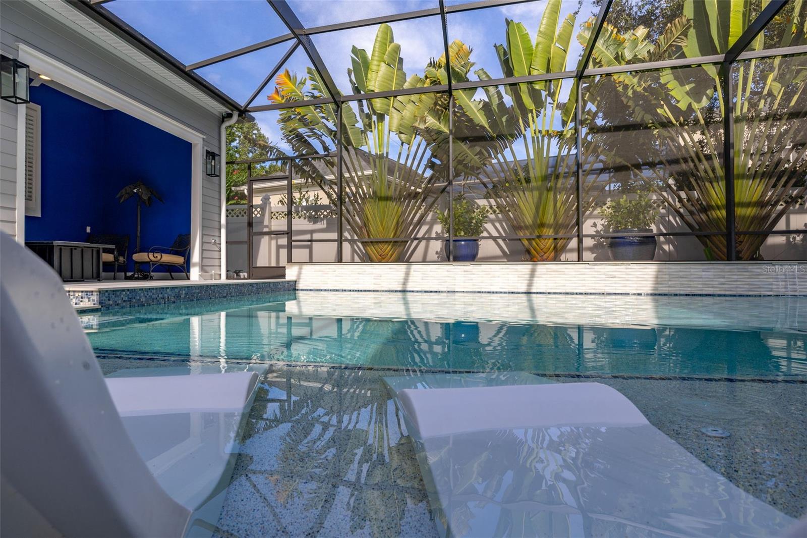 1003 OAK POND DR