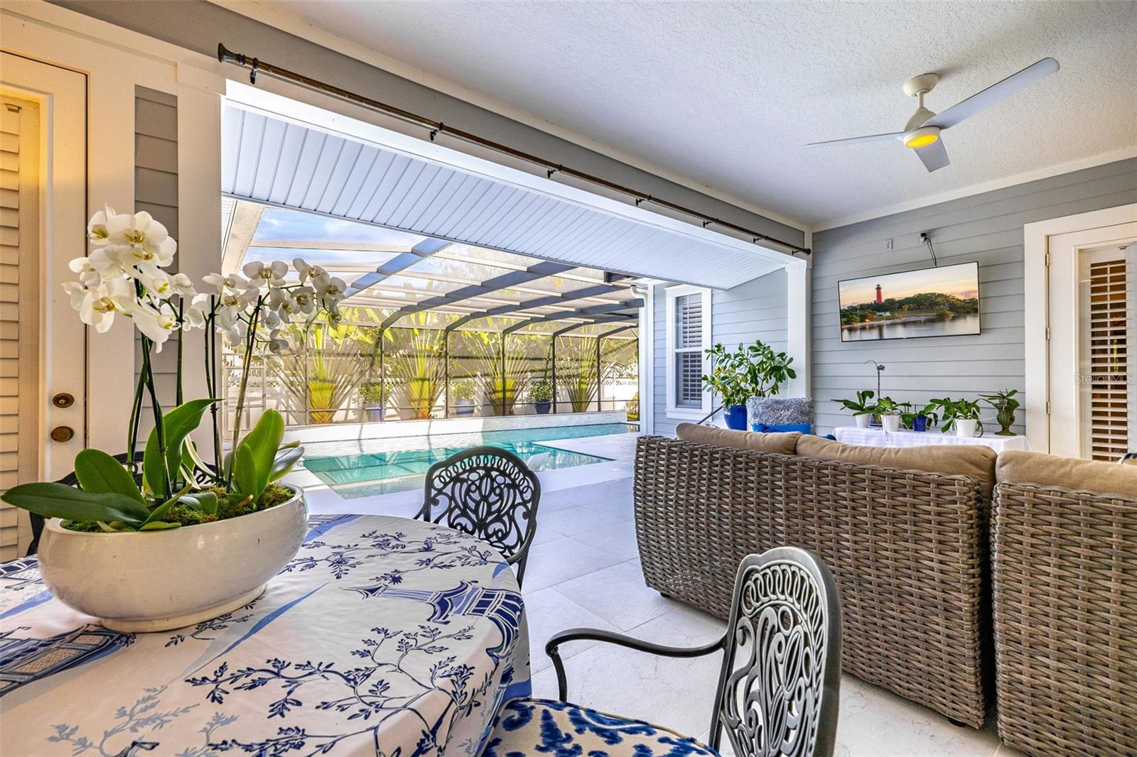 1003 OAK POND DR