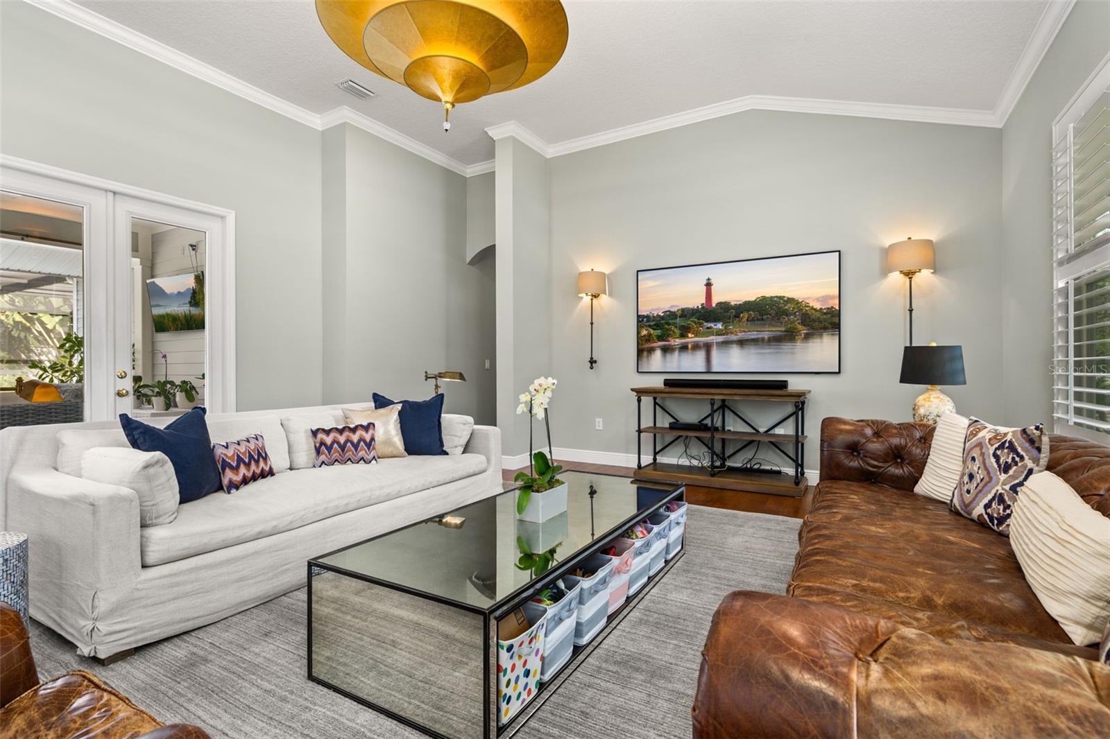 1003 OAK POND DR