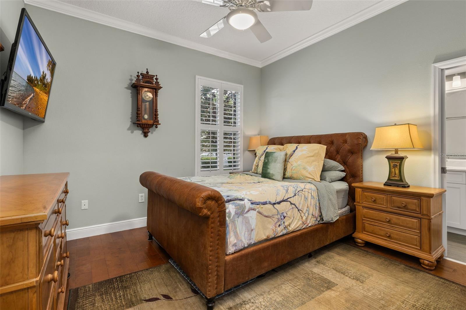 1003 OAK POND DR