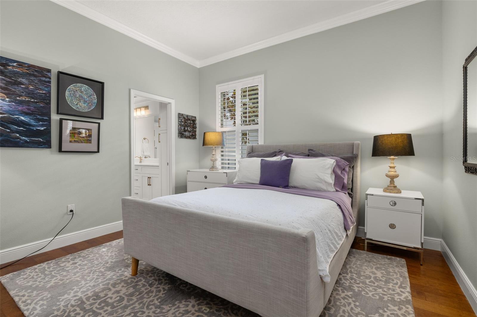 1003 OAK POND DR