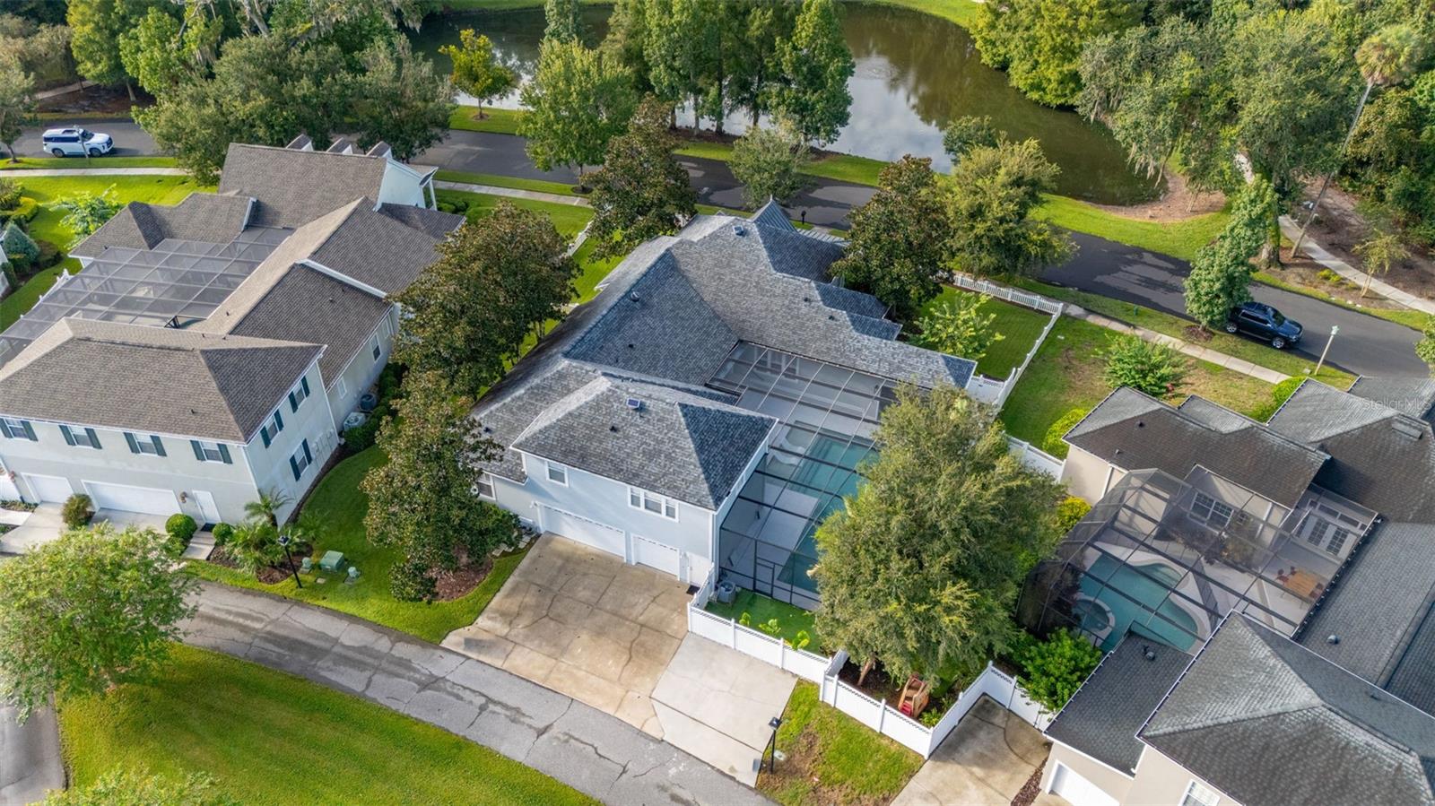 1003 OAK POND DR