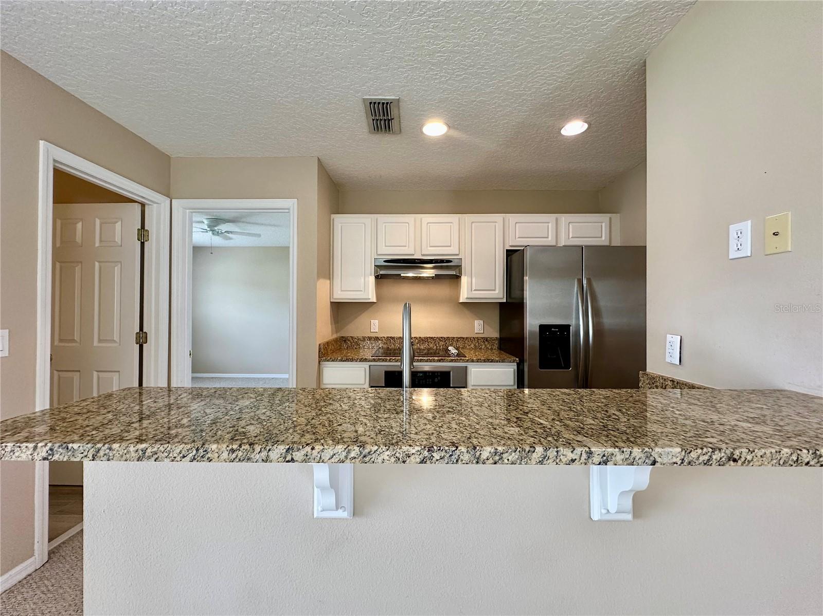 1003 OAK POND DR