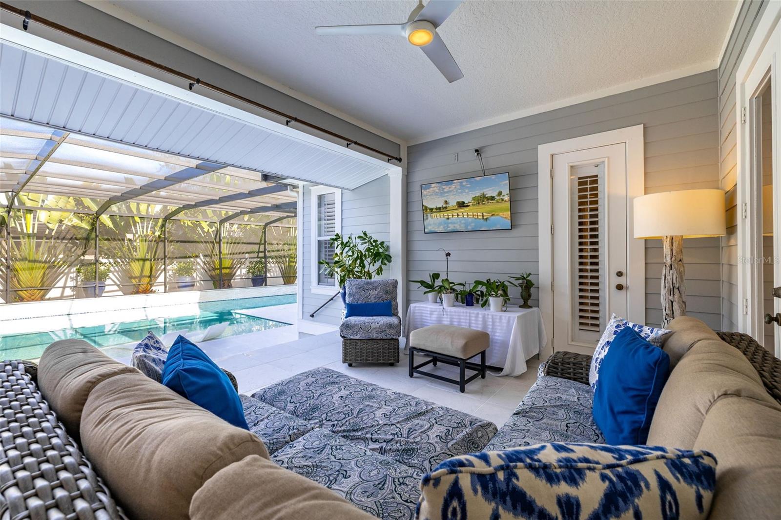 1003 OAK POND DR