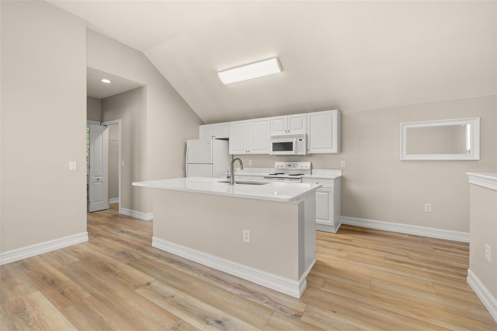 1106 CELEBRATION AVE