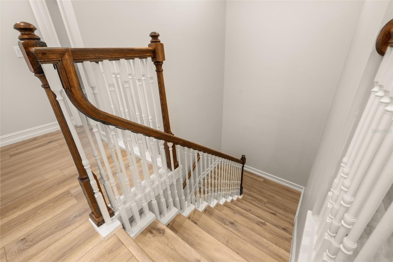 1106 CELEBRATION AVE