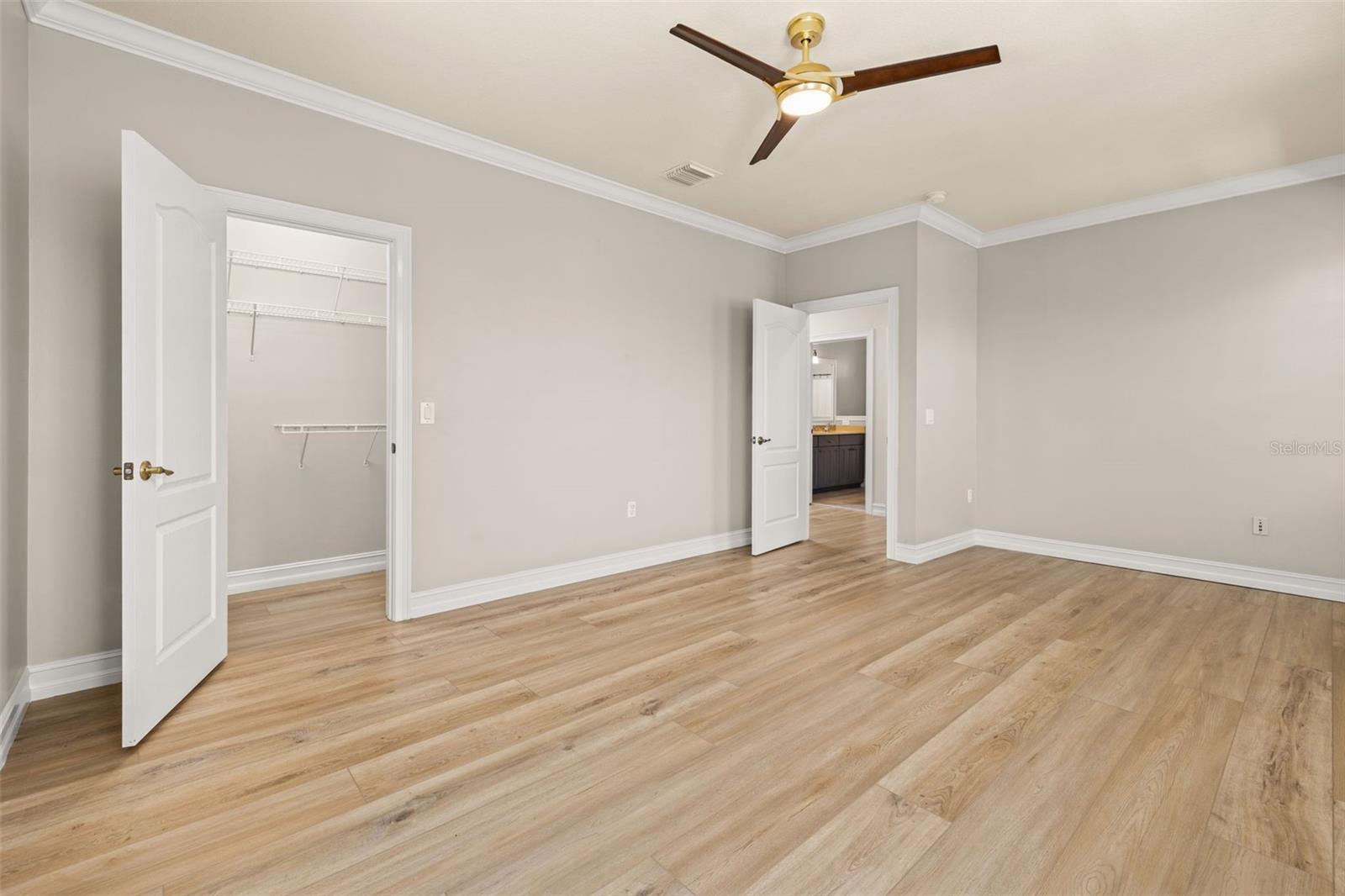 1106 CELEBRATION AVE