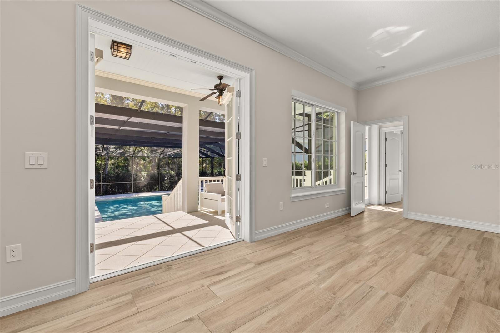 1106 CELEBRATION AVE