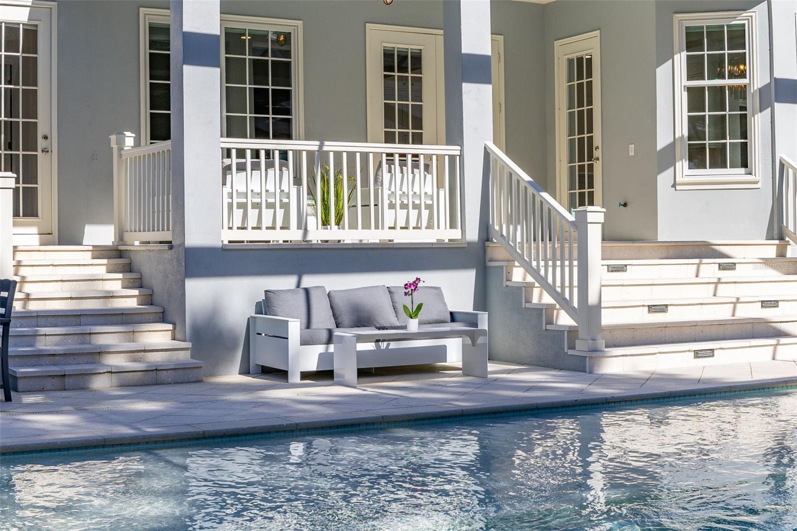 1106 CELEBRATION AVE