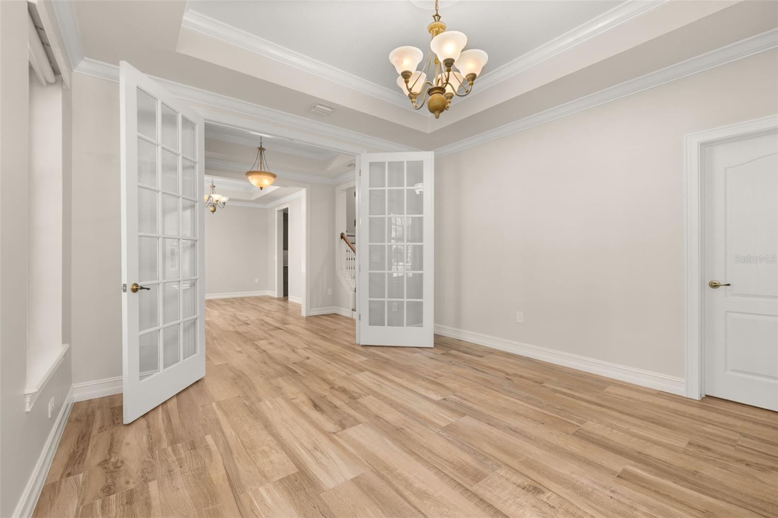 1106 CELEBRATION AVE