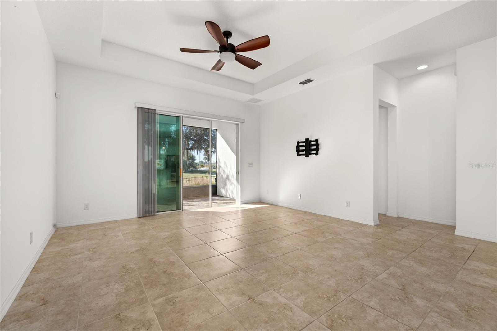 1855 FLORA PASS PL