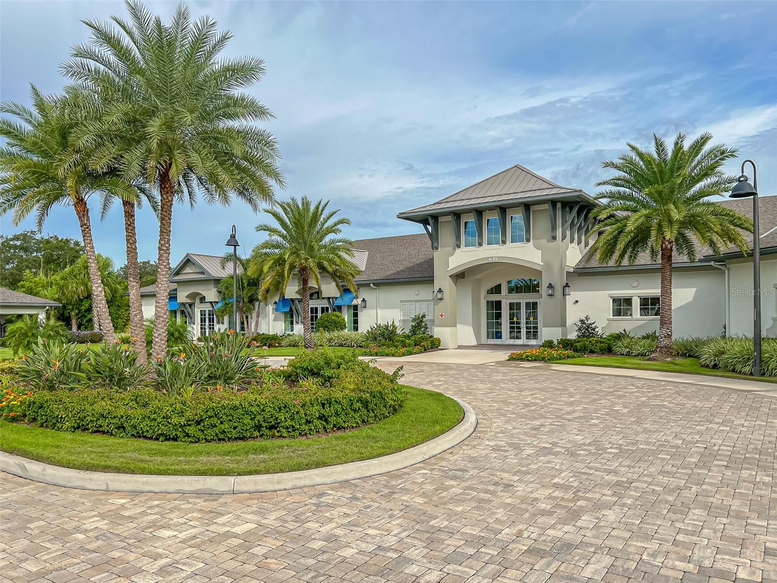 1855 FLORA PASS PL