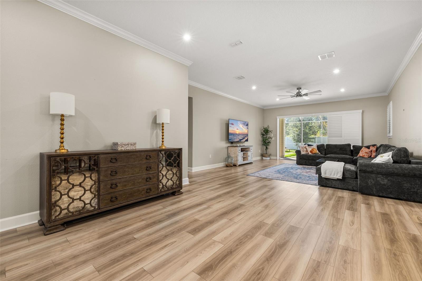 7489 ESTUARY LAKE LOOP