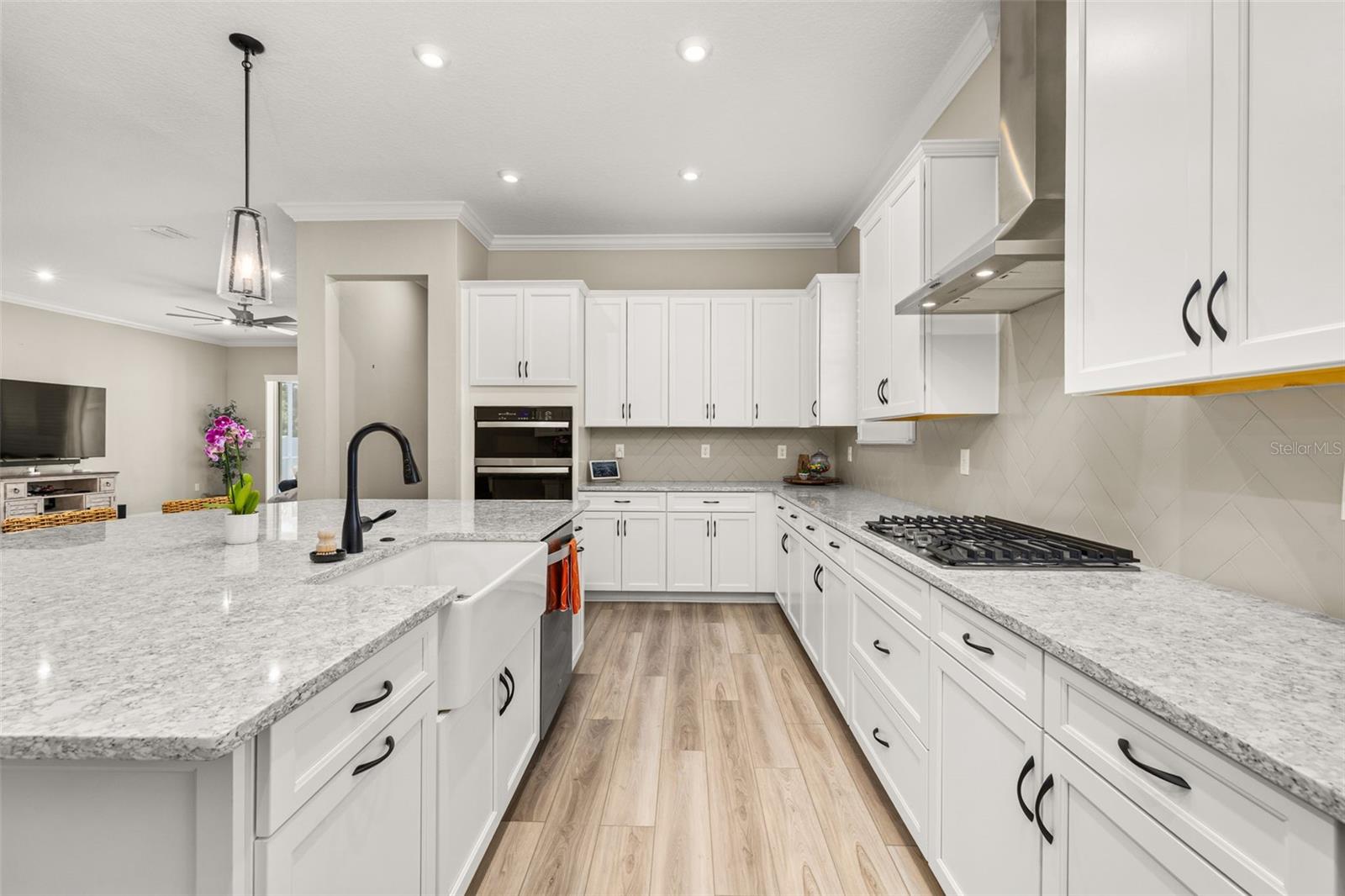 7489 ESTUARY LAKE LOOP