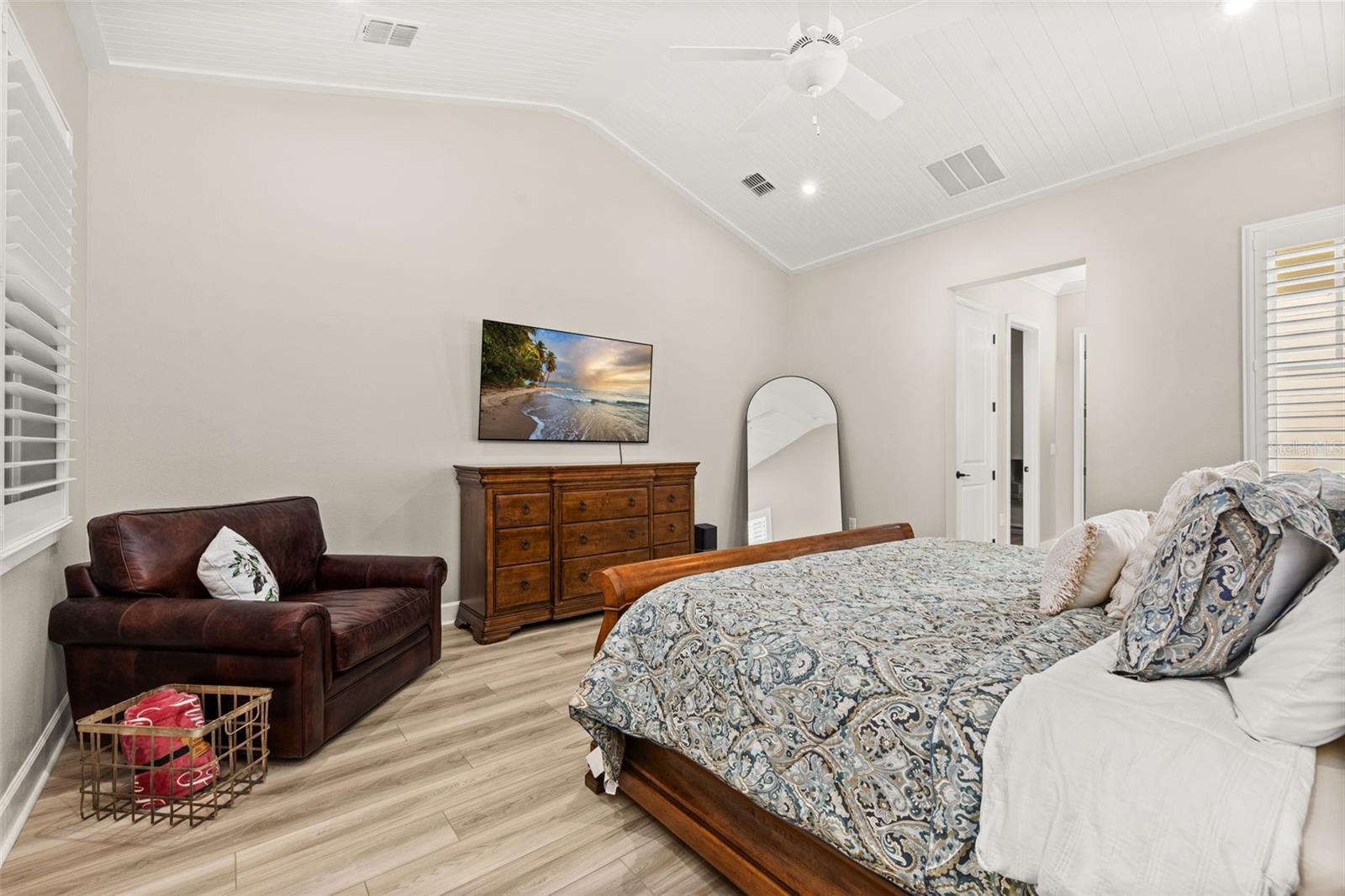 7489 ESTUARY LAKE LOOP