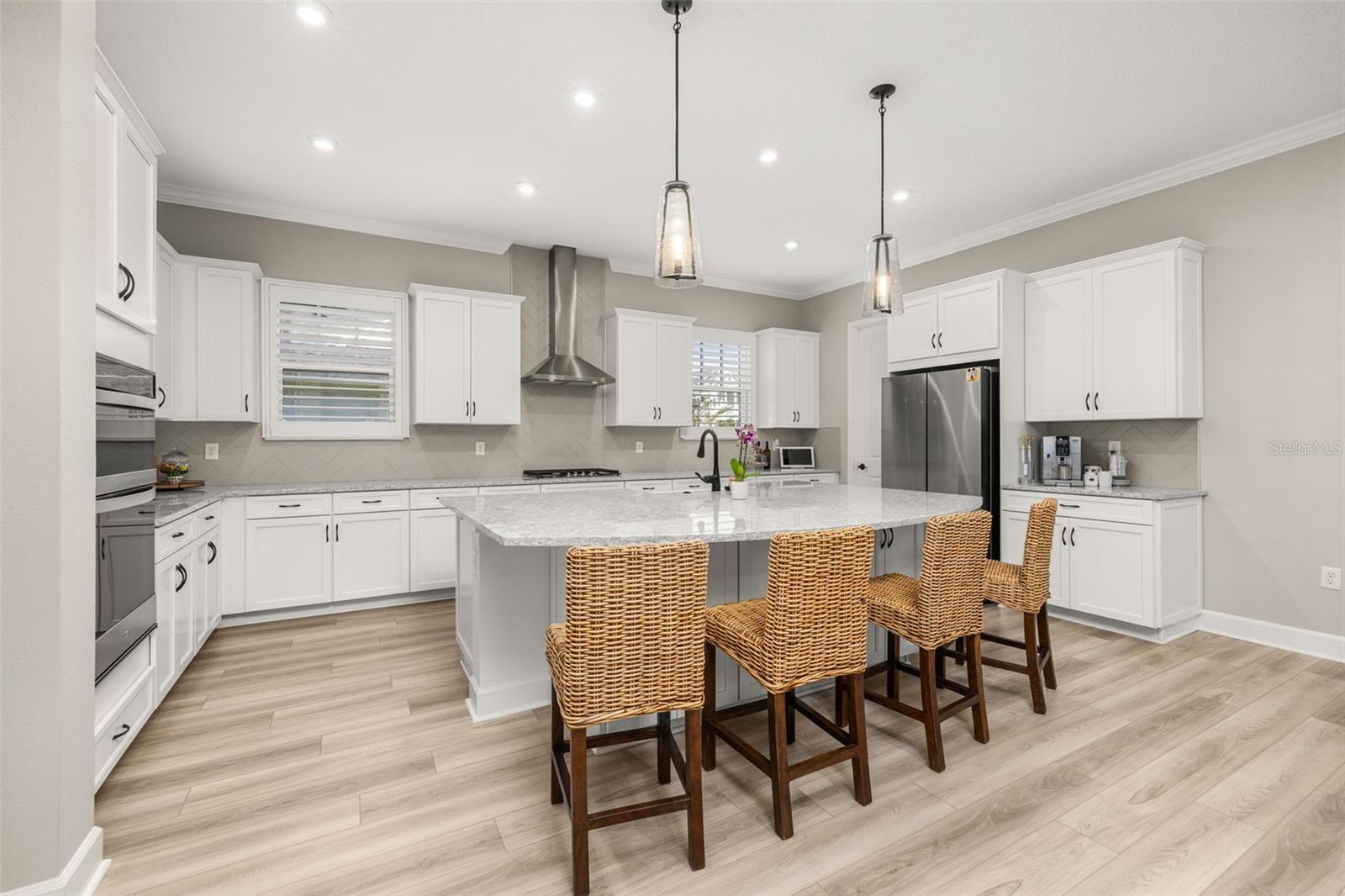 7489 ESTUARY LAKE LOOP