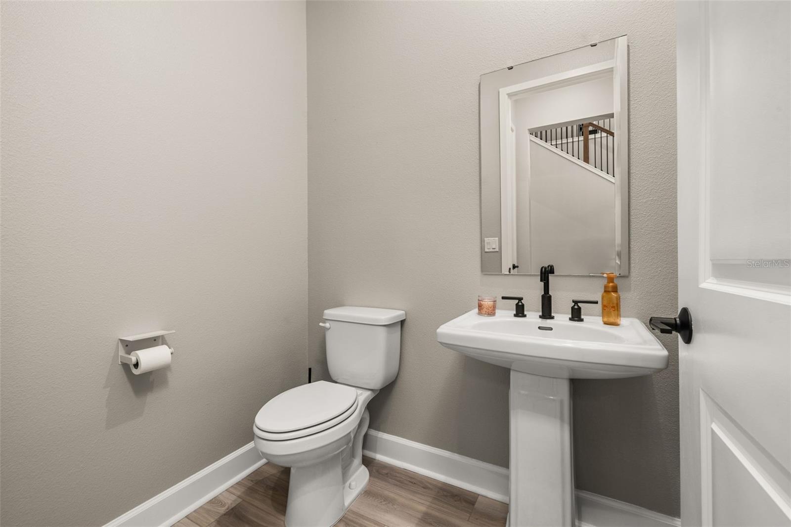 7489 ESTUARY LAKE LOOP